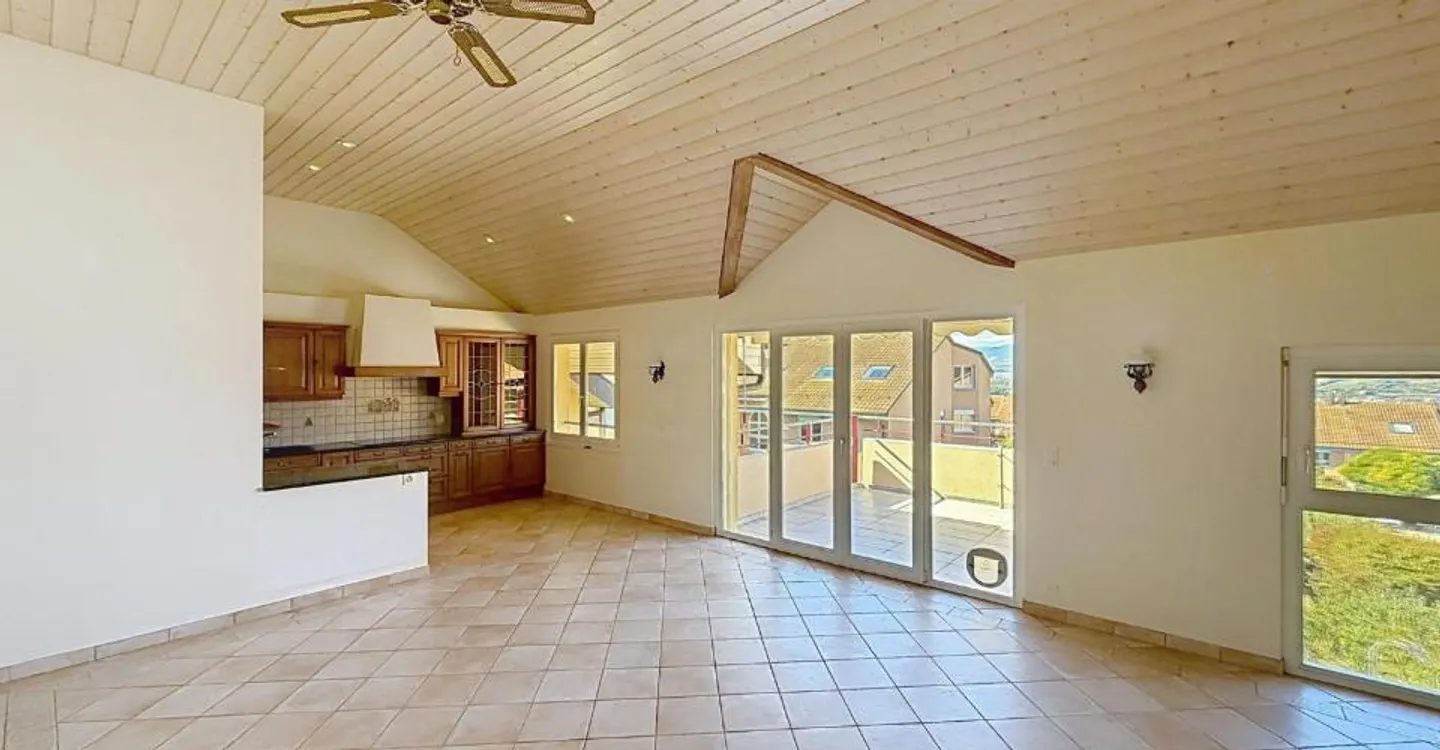 Große 3,5-Zimmer-Penthousewohnung | Terrasse | Yverdon - Foto 4 von 11