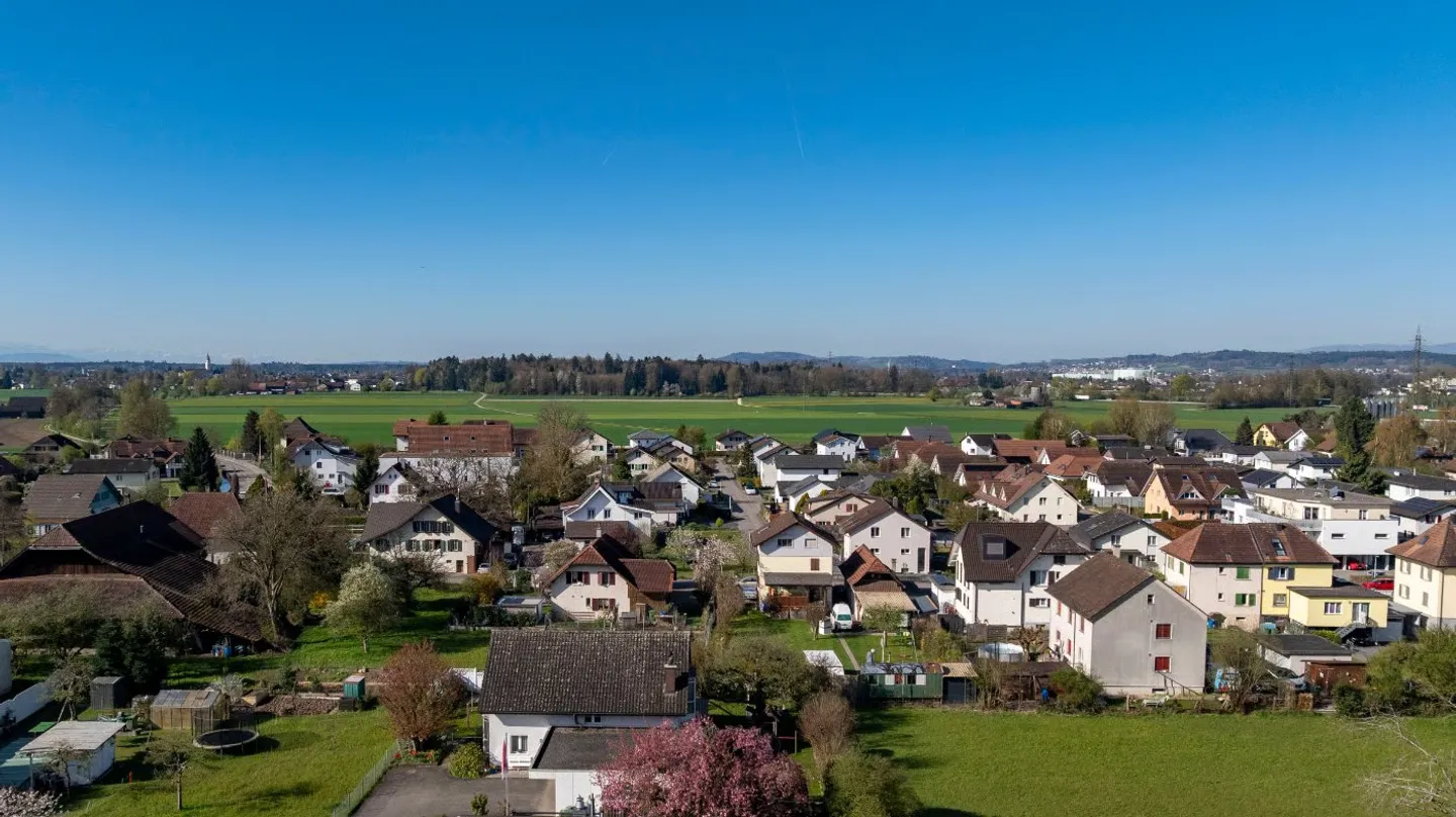 Charming single-family house with large garden in Subingen - Photo 7 of 19