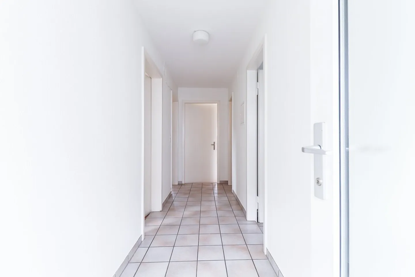 Modernes Apartment in Olten - Foto 2 von 8