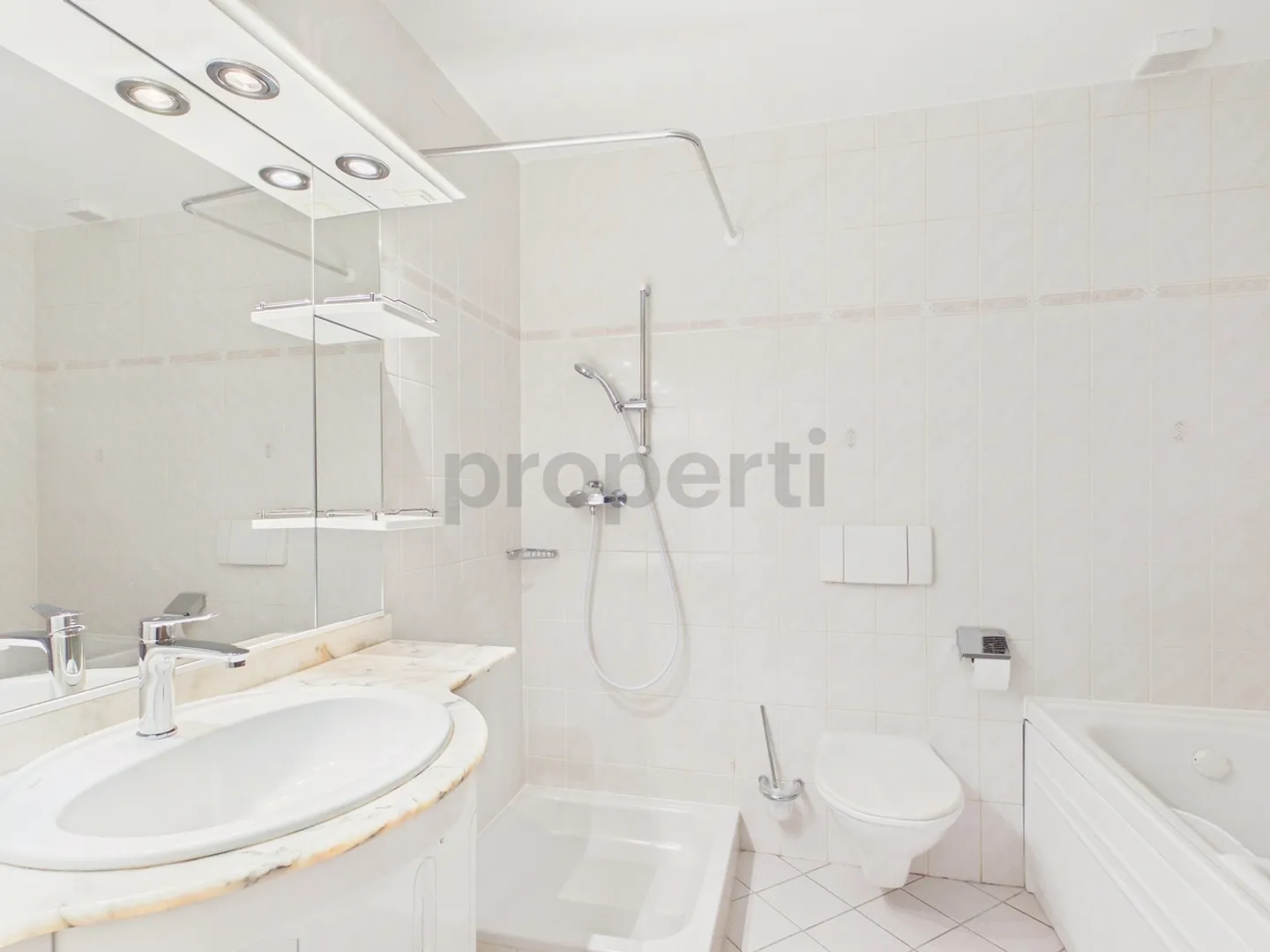 Family House with Garden, 15 Minutes from Lausanne - Photo 10 of 13