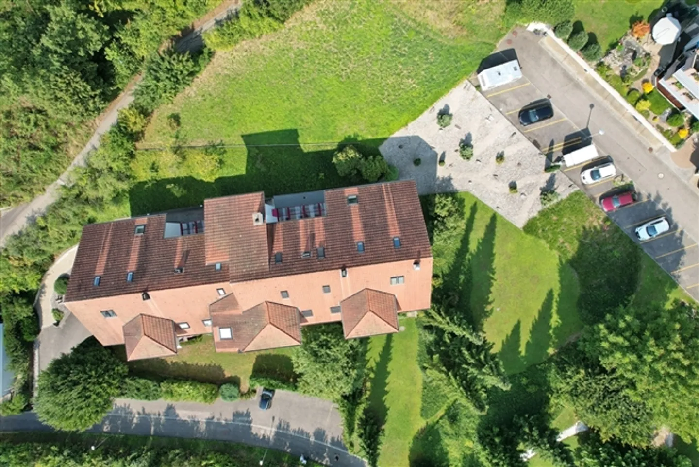 IDYLLIC LIVING EXPERIENCE IN PARK-LIKE SURROUNDINGS - Photo 3 of 11