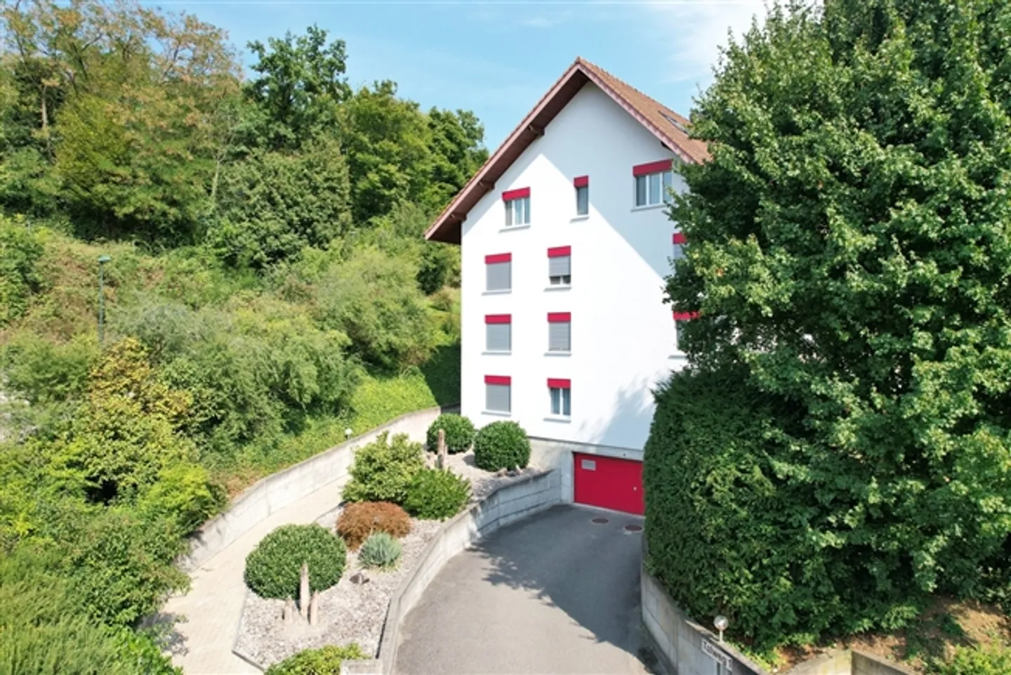 IDYLLIC LIVING EXPERIENCE IN PARK-LIKE SURROUNDINGS - Photo 11 of 11