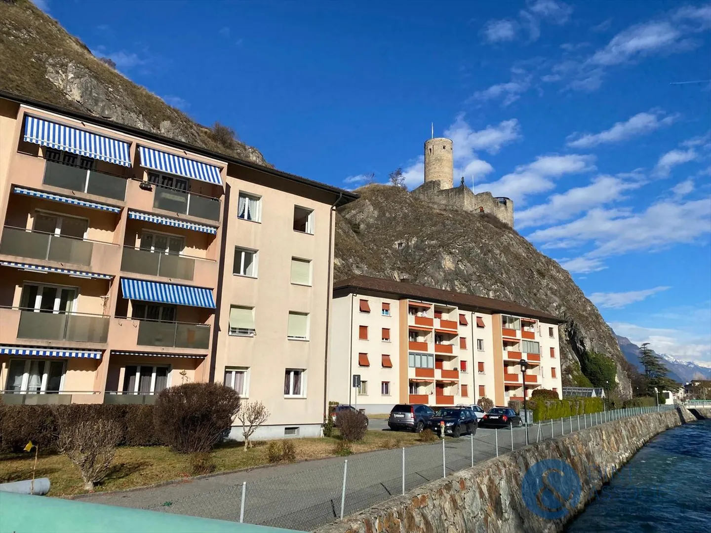 3.5 Room Apartment - Photo 1 of 9