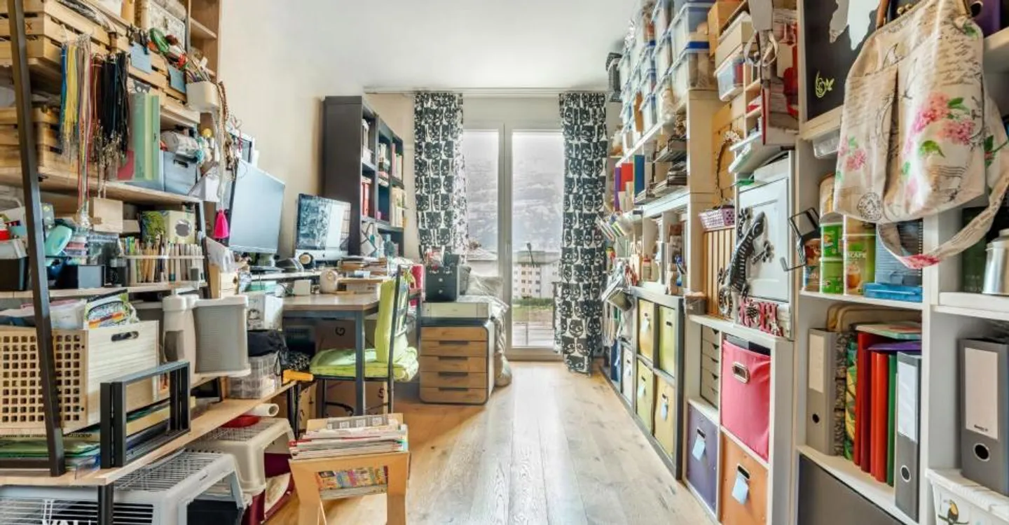 Cozy south-facing apartment - Photo 7 of 13