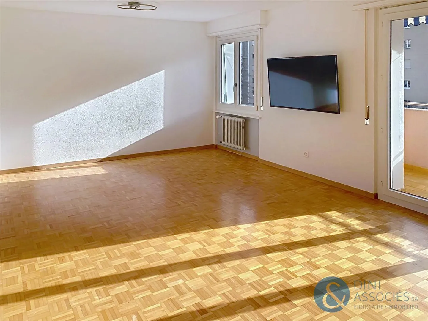 3.5 Room Apartment - Photo 4 of 9