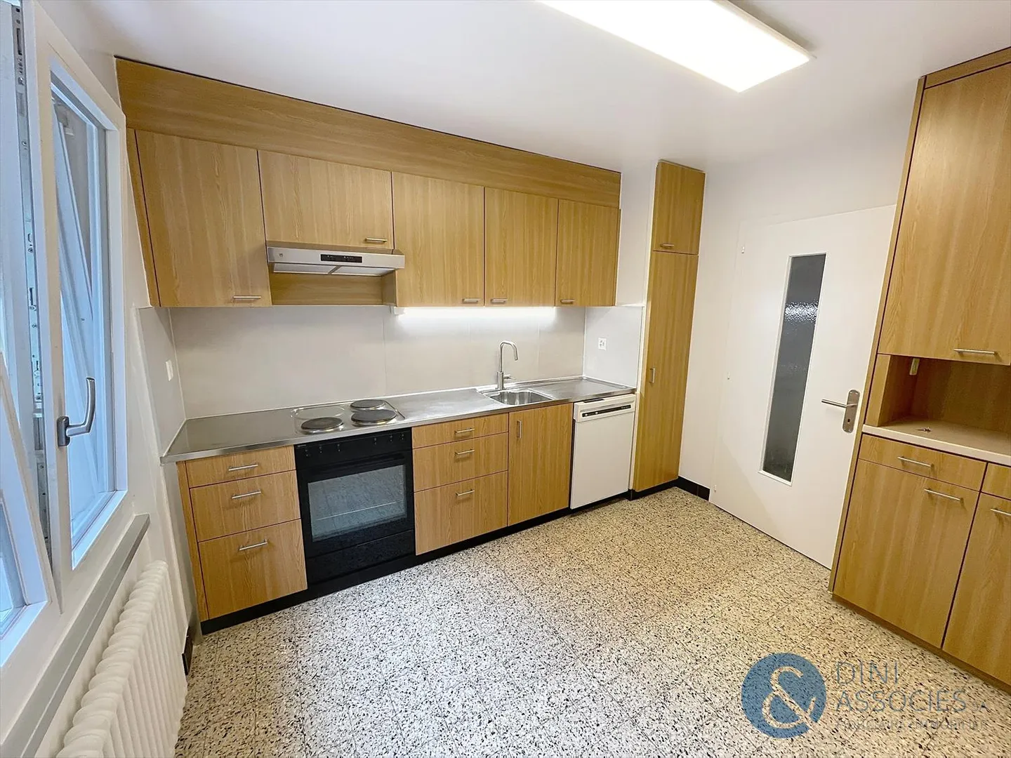 3.5 Room Apartment - Photo 5 of 9