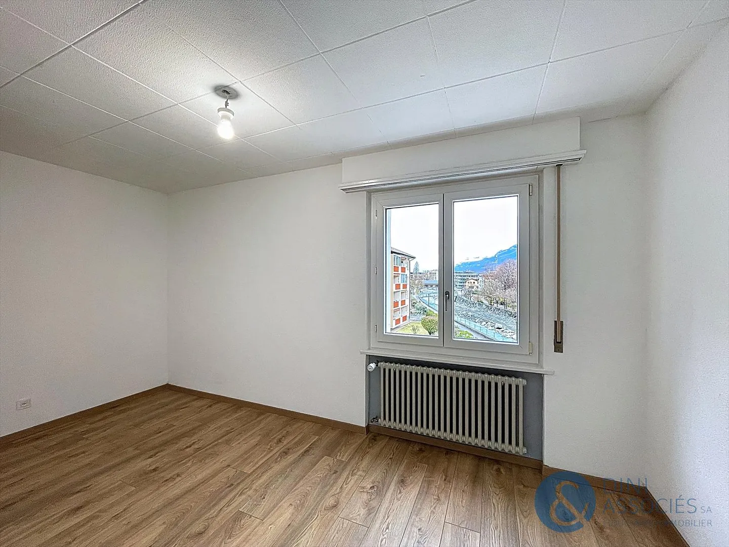 3.5 Room Apartment - Photo 7 of 9