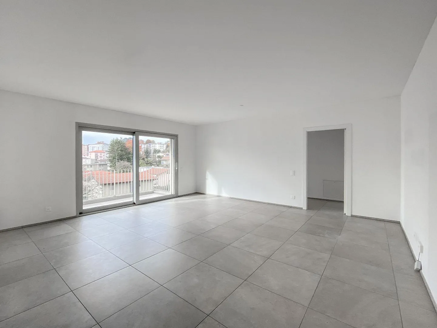 Moderne 2,5 pièces avec terrasse à Vacallo - Photo 2 sur 8