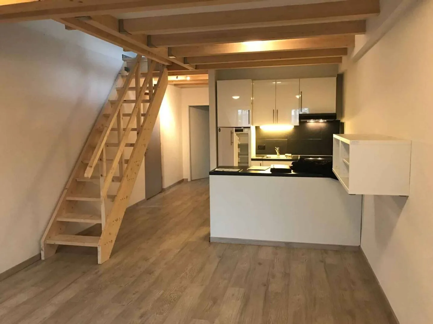 Charmant appartement 2.5 pièces - Photo 1 sur 9