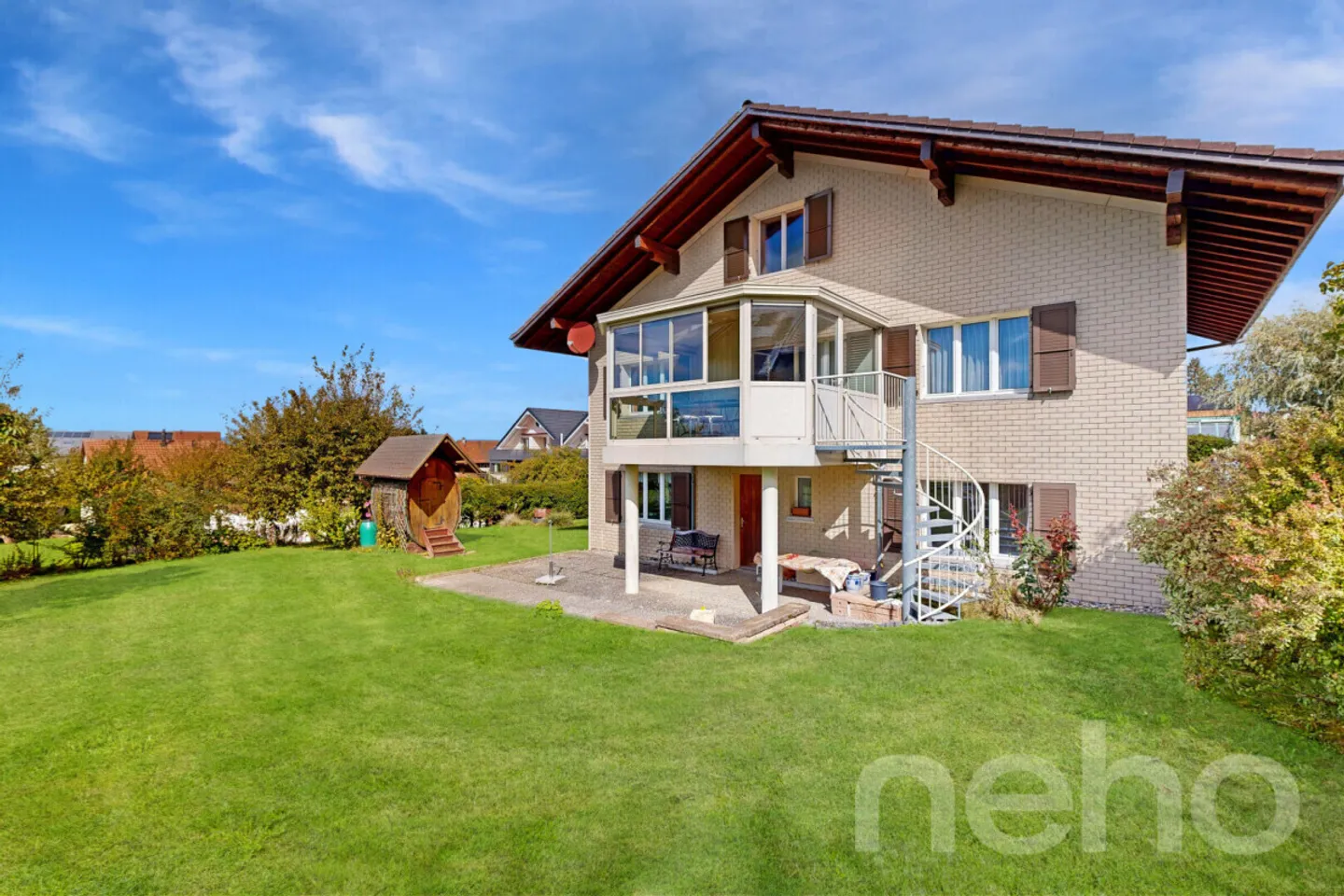 Villa zu renovieren oder Bauprojekt auf einem großen Grundstück - Foto 1 von 12