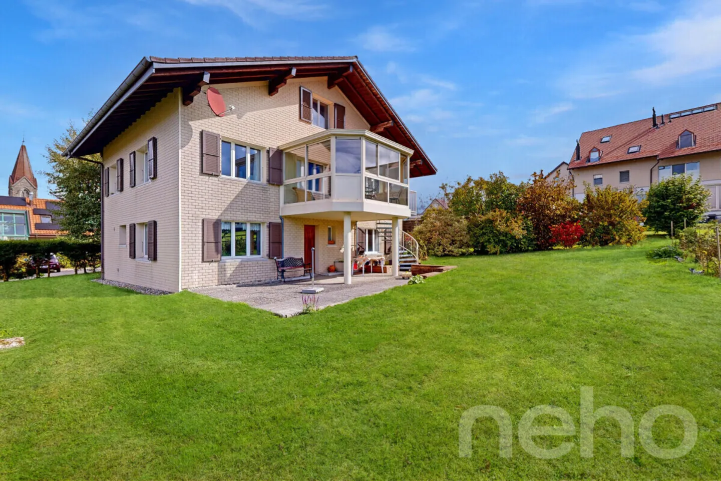 Villa zu renovieren oder Bauprojekt auf einem großen Grundstück - Foto 2 von 12