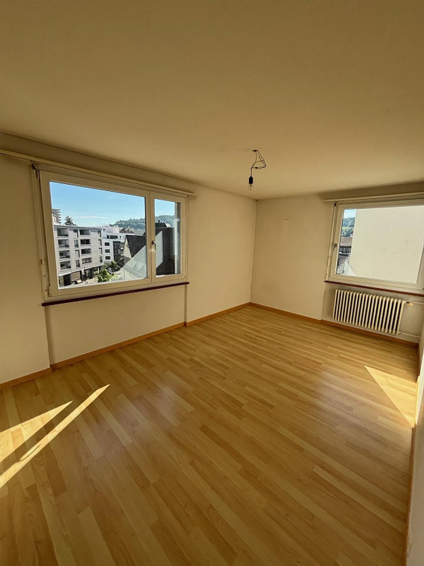 Appartamento luminoso con bella vista - Foto 4 di 9