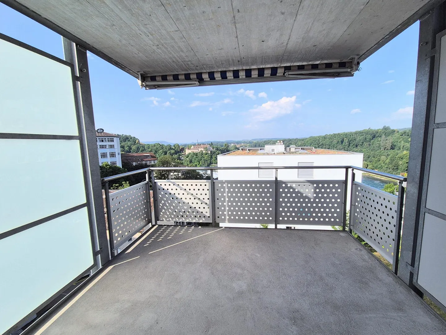 Appartamento luminoso con bella vista - Foto 9 di 9