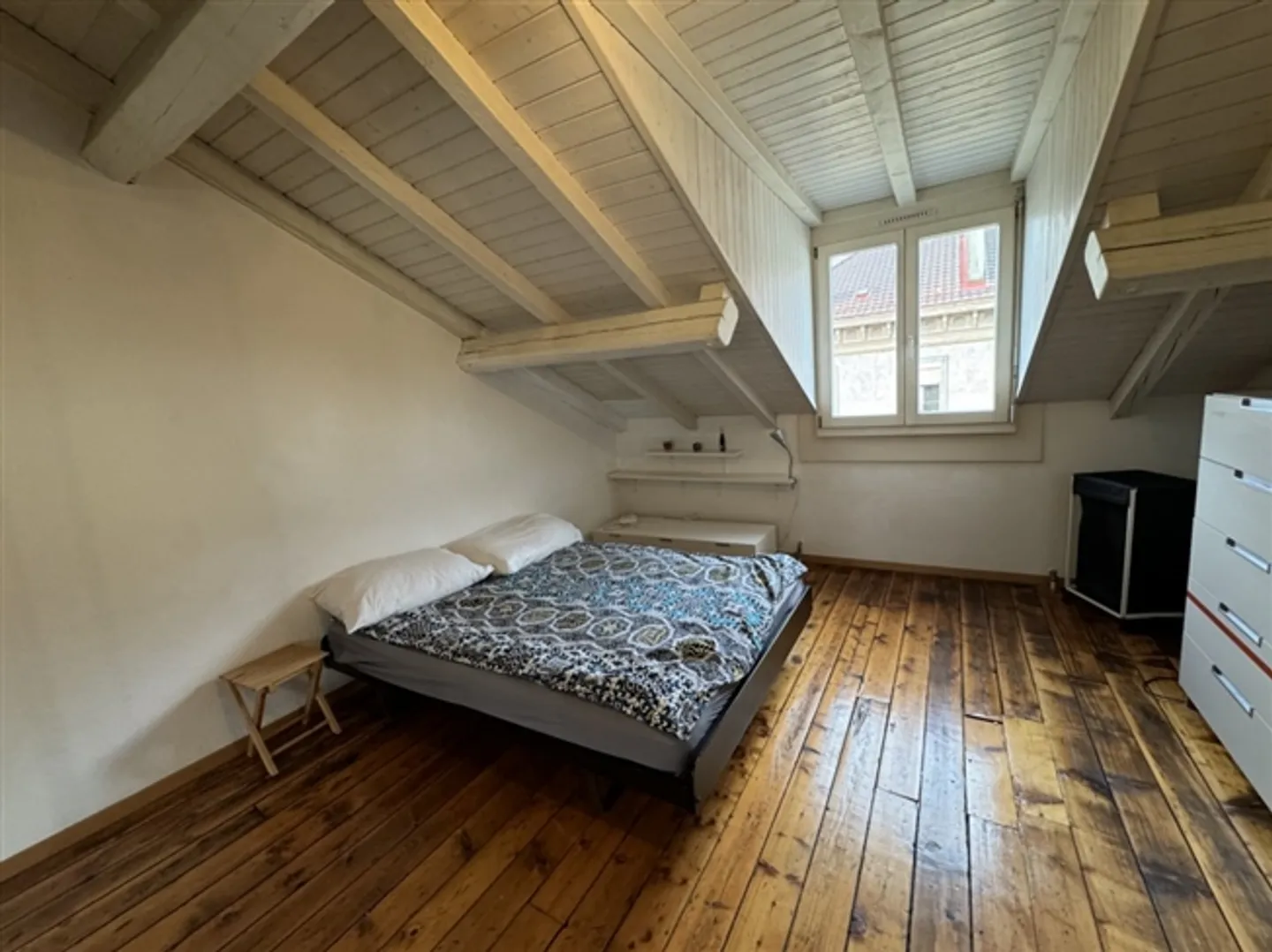 4-Zimmer-Wohnung zur Miete unter dem Dach - Genf - Foto 3 von 5