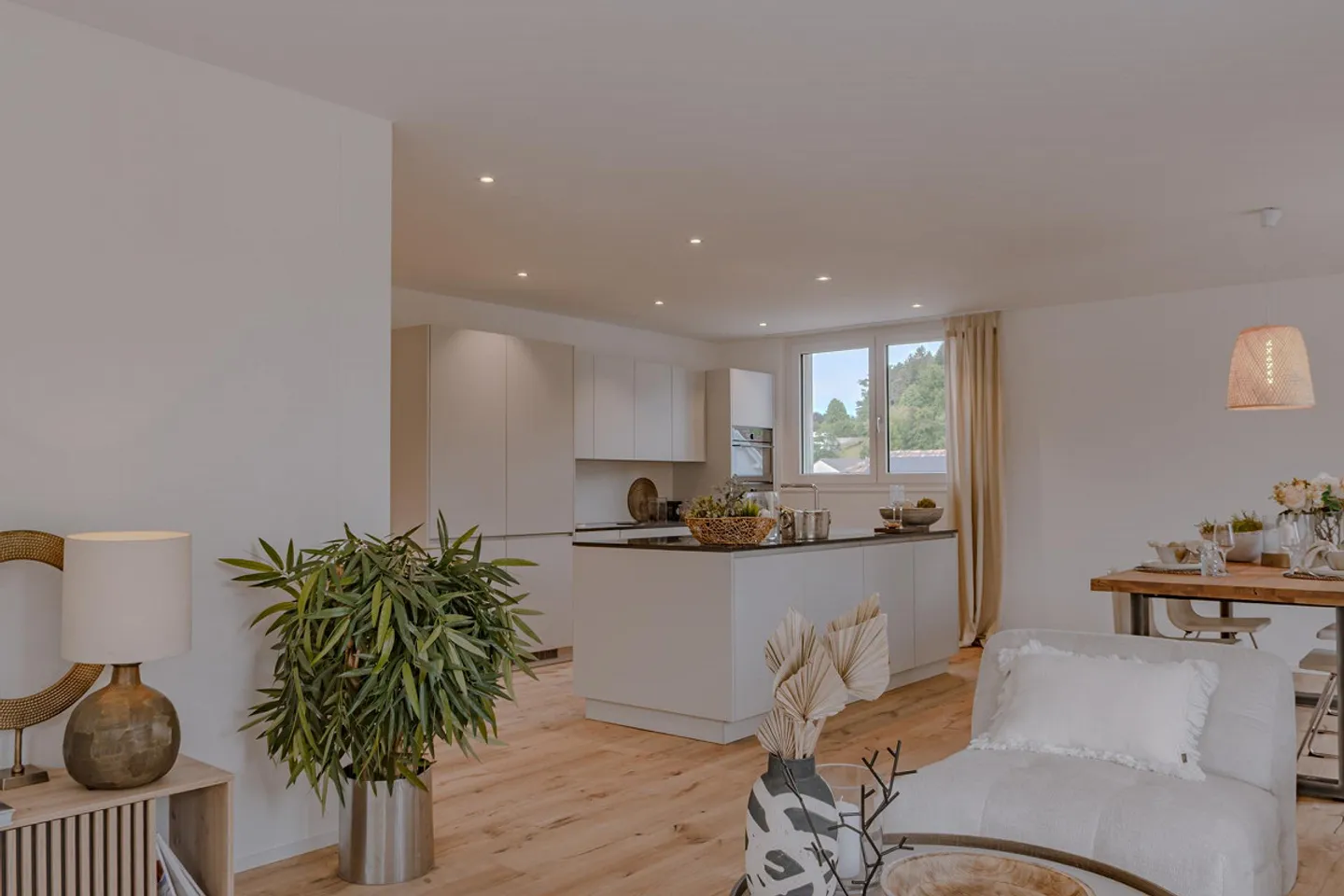 Appartamento con giardino spazioso in una posizione attraente - Foto 1 di 7