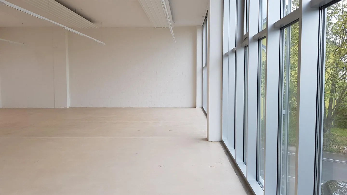 Bureau/ local commercial 1er étage bâtiment M 139m2 - Photo 5 sur 6
