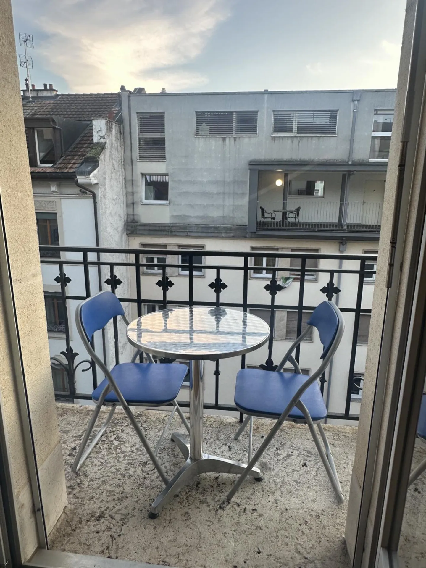 Charmantes 4-Zimmer-Appartement im Paquis - Foto 3 von 9