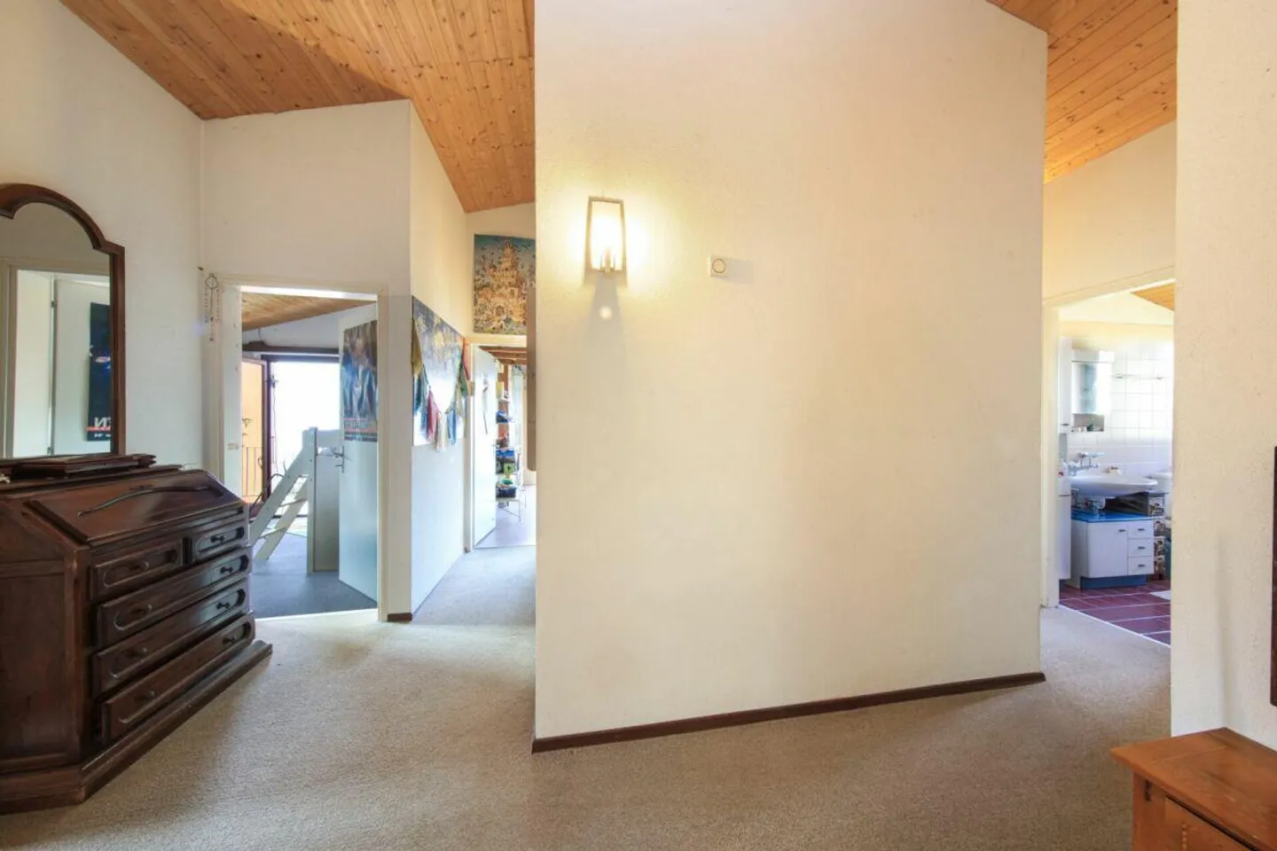 MINUSIO - Large Villa with Pool in Optimal Location - Photo 12 of 30