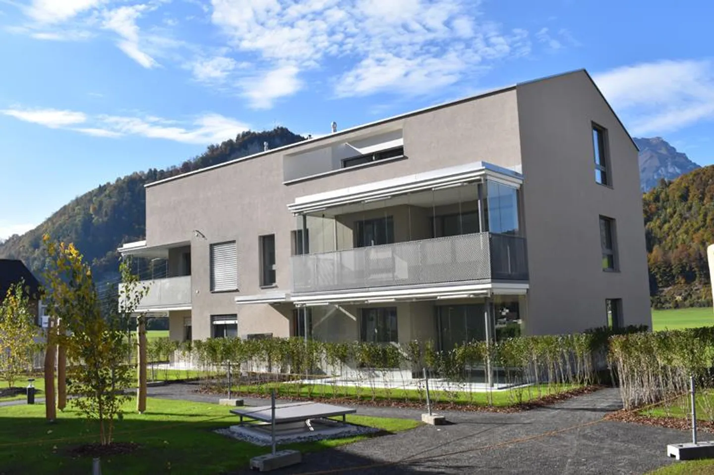 Attractive 2.5-room apartment - Photo 1 of 6