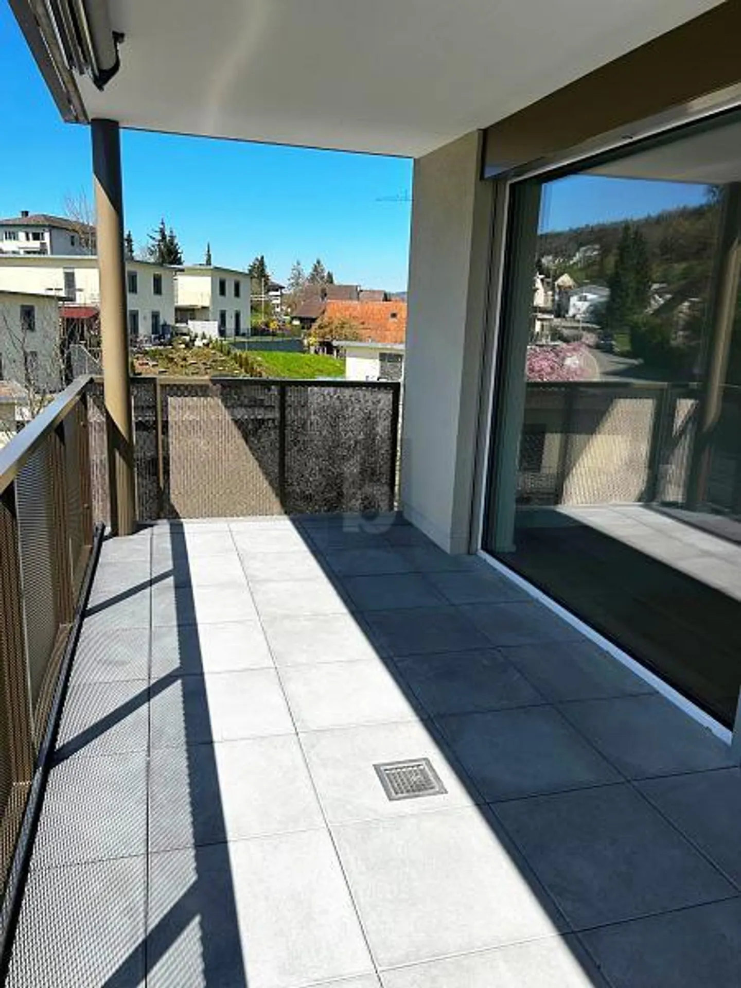 Modernes Apartment Nahe der Natur - Foto 1 von 5