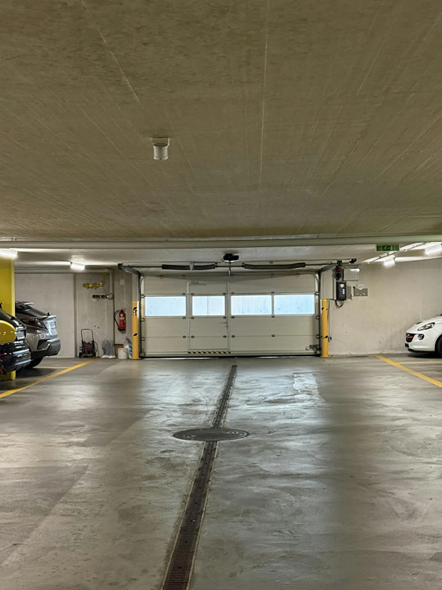 Posto auto in garage sotterranea in affitto - Foto 5 di 8