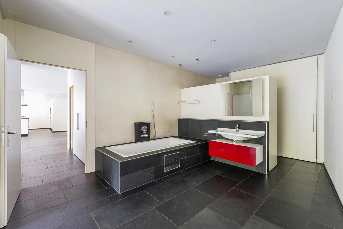 Wunderschöne Wohnung am Fluss - Foto 6 von 8