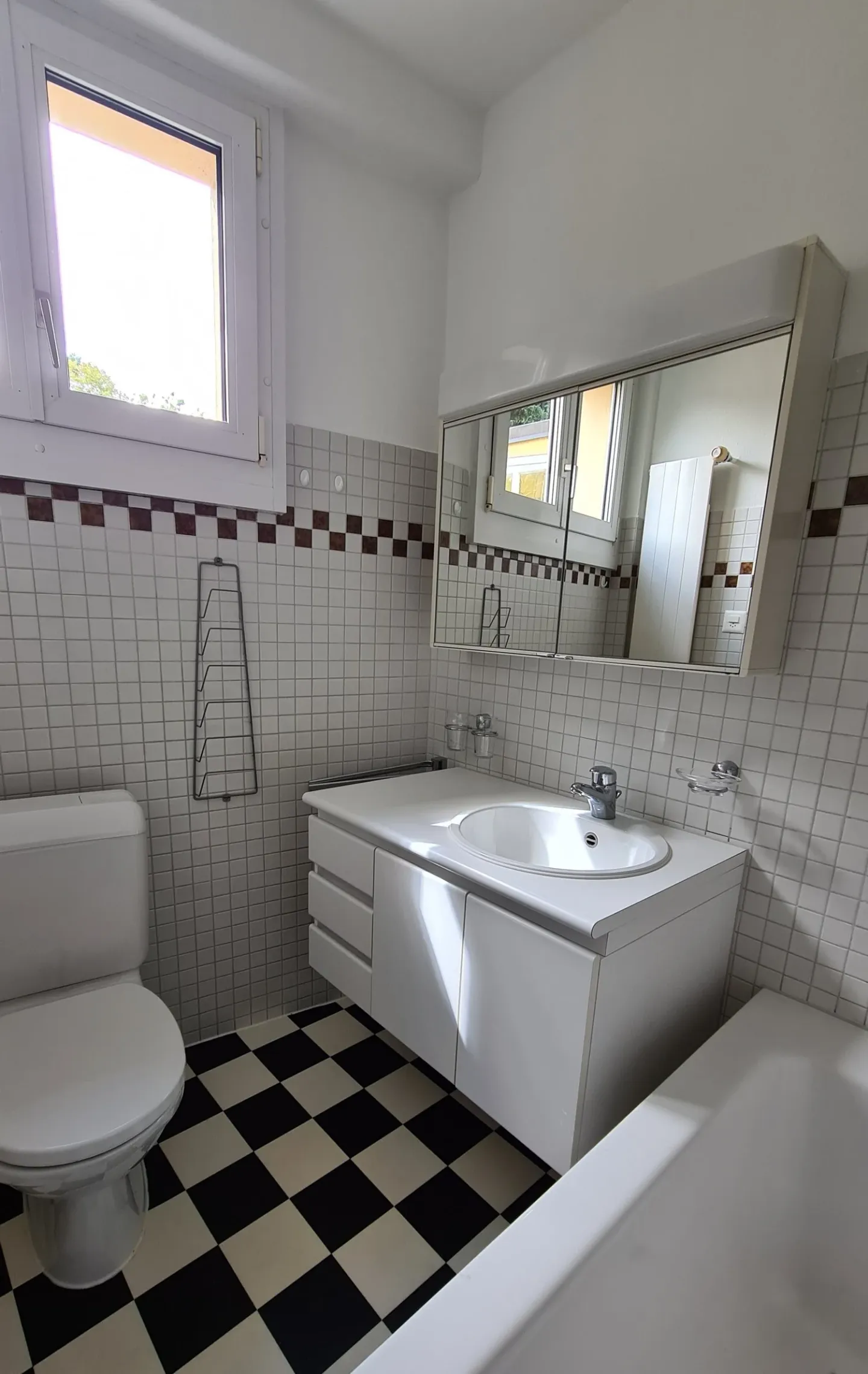 Charming 2.5-room apartment on Zeltweg in Zurich - Photo 9 of 11