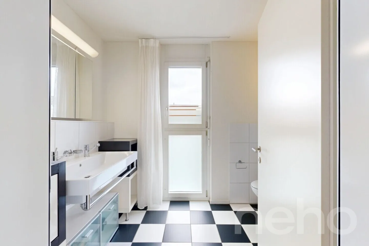 Spacious Single-Family Home in a Quiet Residential Area - Photo 7 of 12