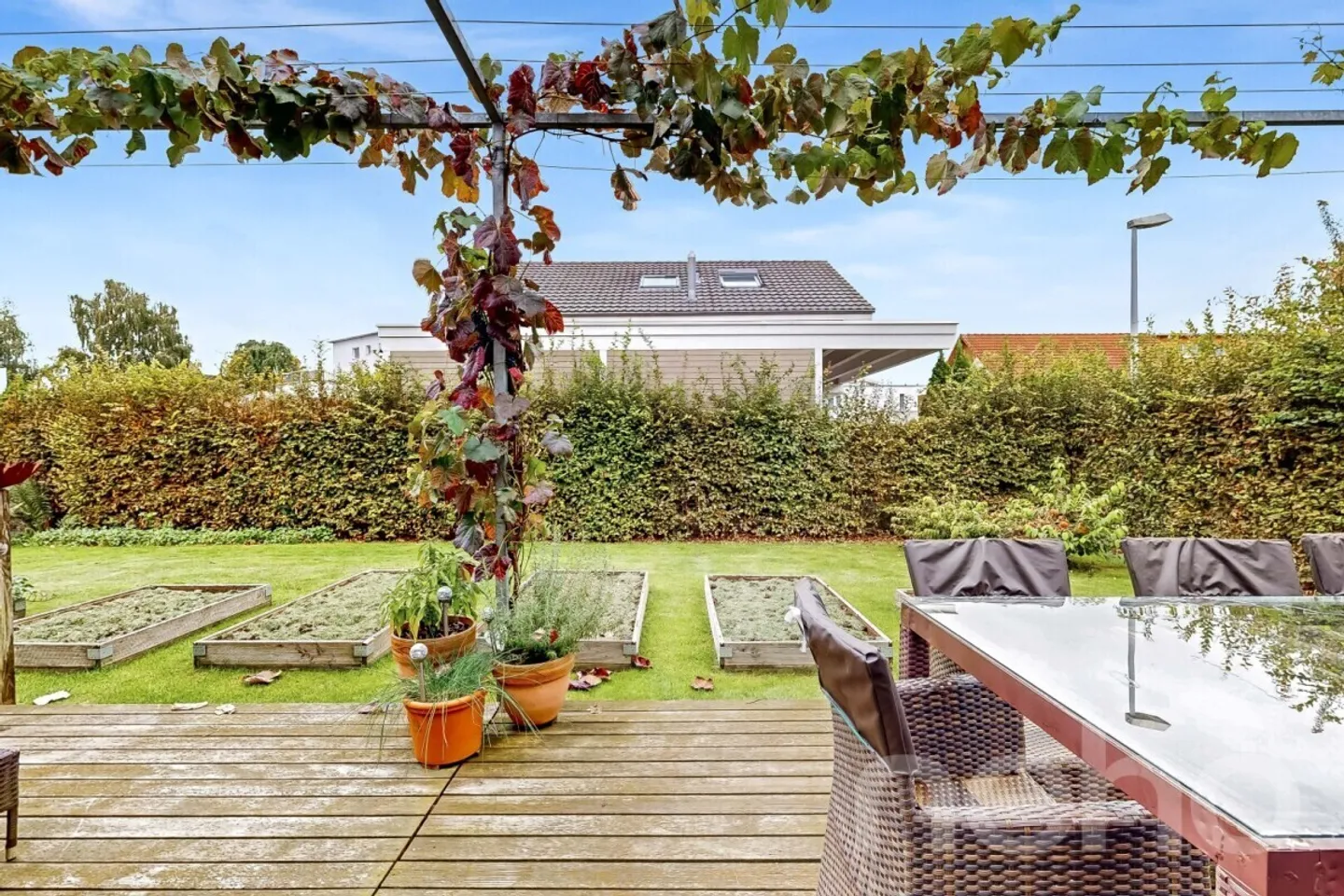 Spacious Single-Family Home in a Quiet Residential Area - Photo 11 of 12