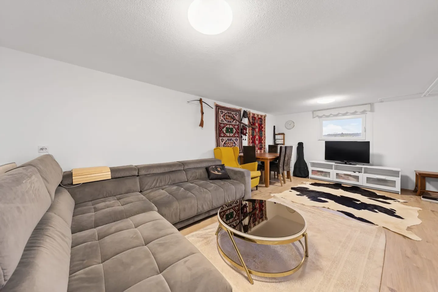 6.5-Room Bungalow Row House with Garden in Däniken - Tax-Friendly - Photo 4 of 13