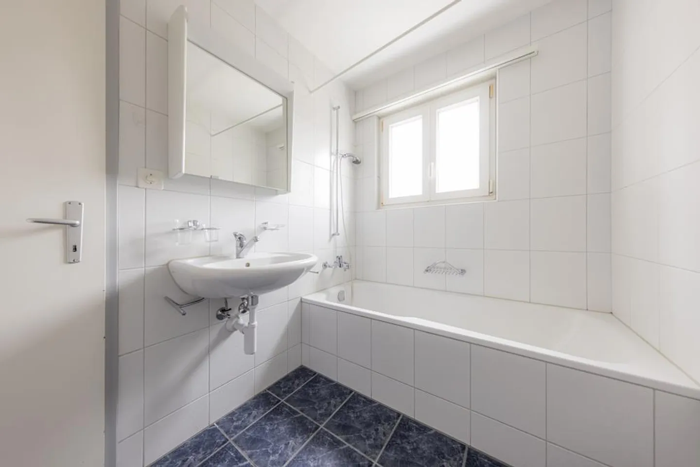 Appartamento attraente e soleggiato, in una posizione centrale - Foto 3 di 5