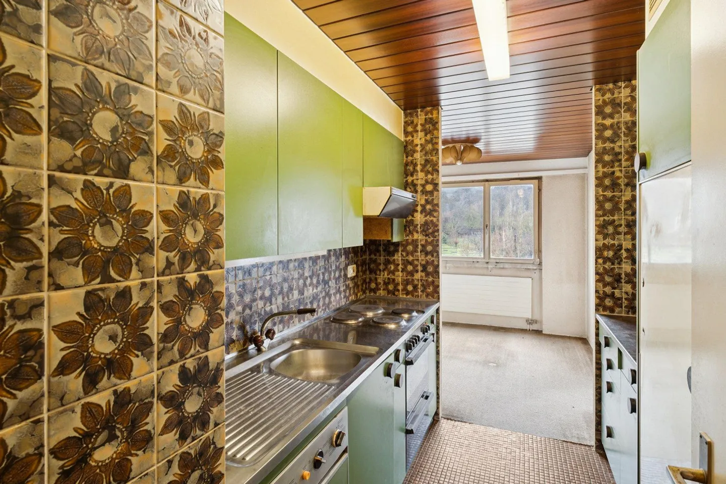 Tolle Dachwohnung  - Ausbauen nach eigenen Wünschen - Foto 5 von 11