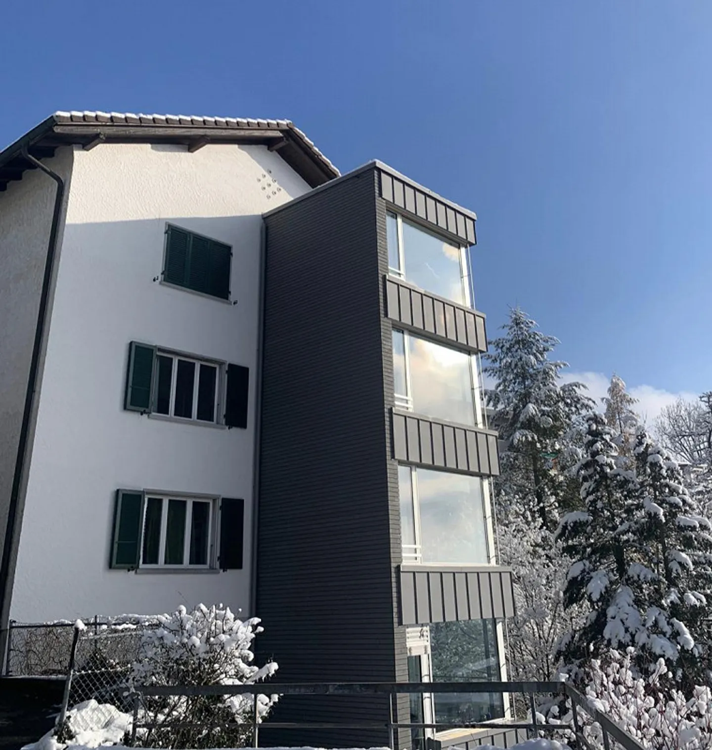 Charming 3.5-room apartment with beautiful view - Photo 1 of 11