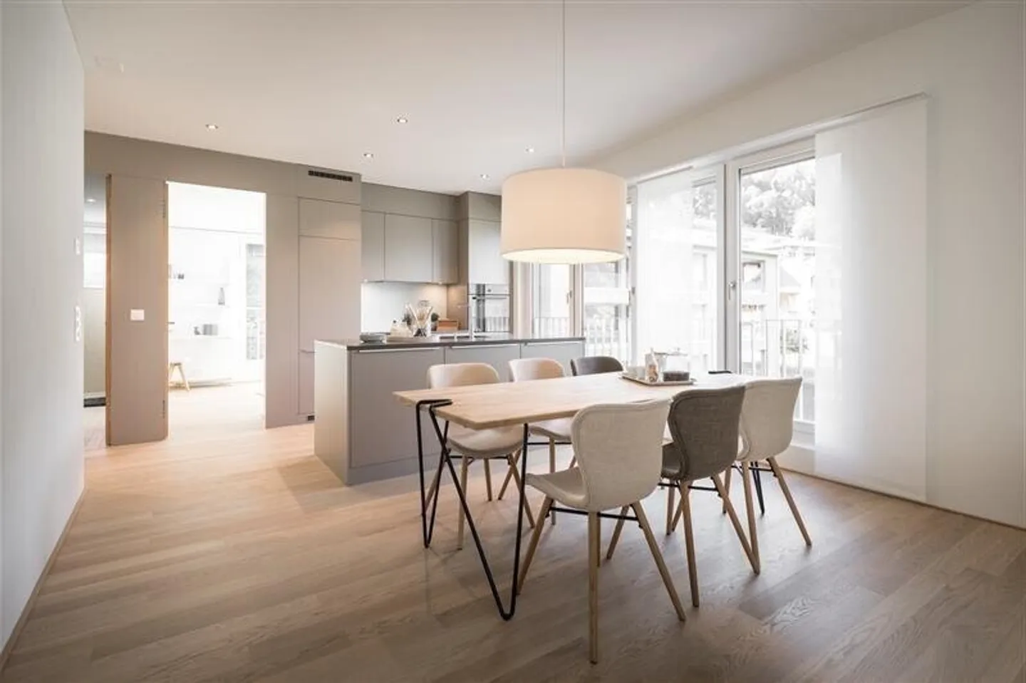 Modern 3.5 room apartment in Tomils for rent! - Photo 2 of 10