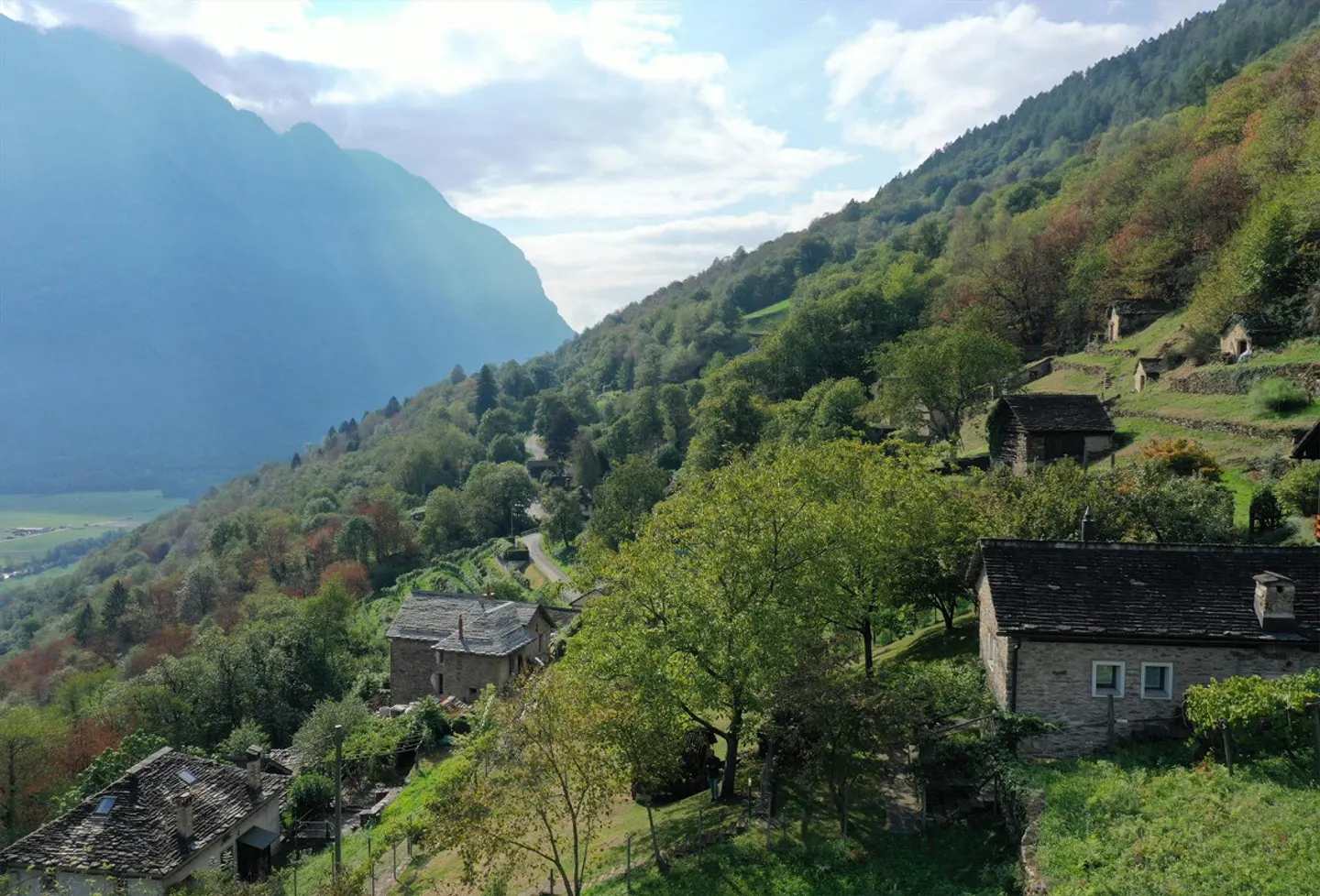 Rustico très bien aménagé dans le Bleniotal ensoleillé à Semione - Photo 3 sur 20