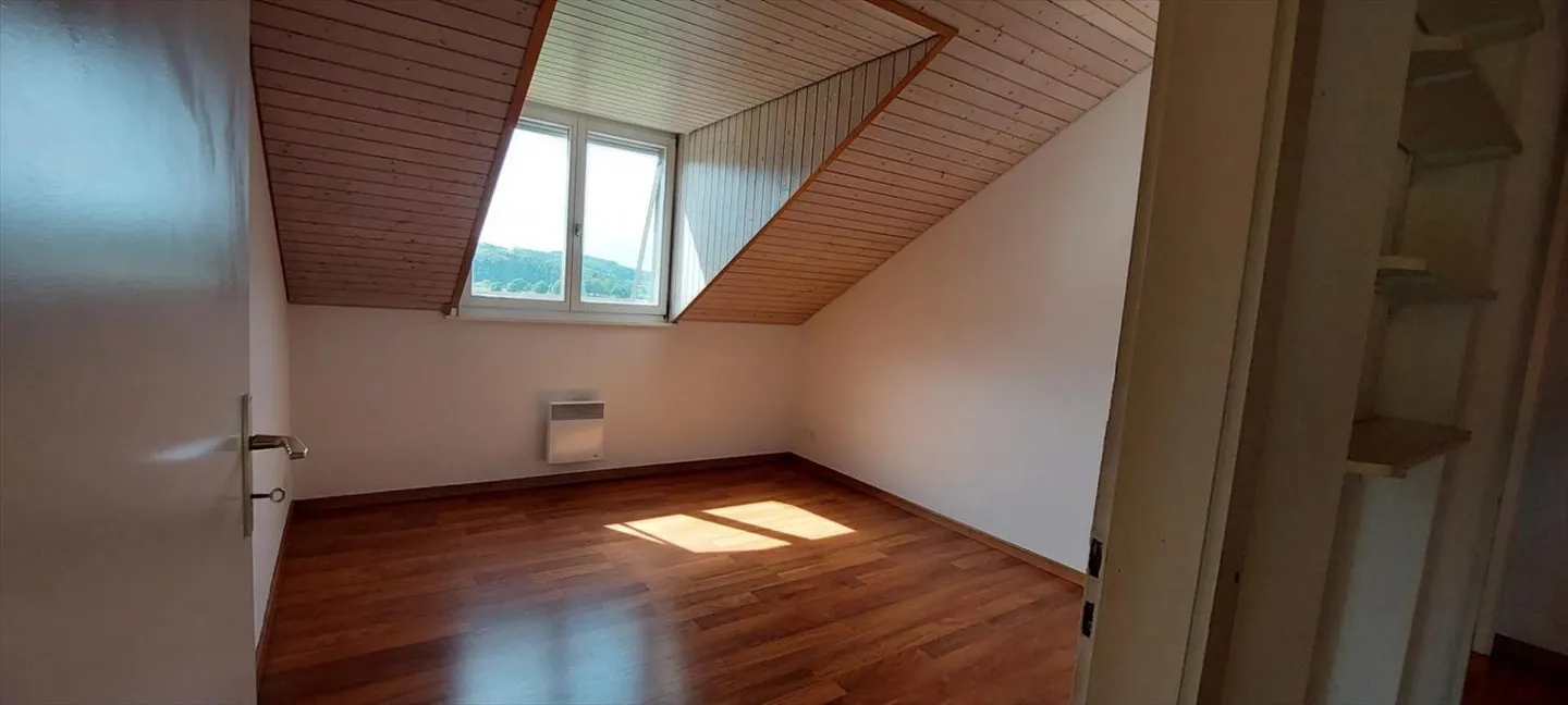 6-room triplex villa with terrace and garden - Photo 7 of 13