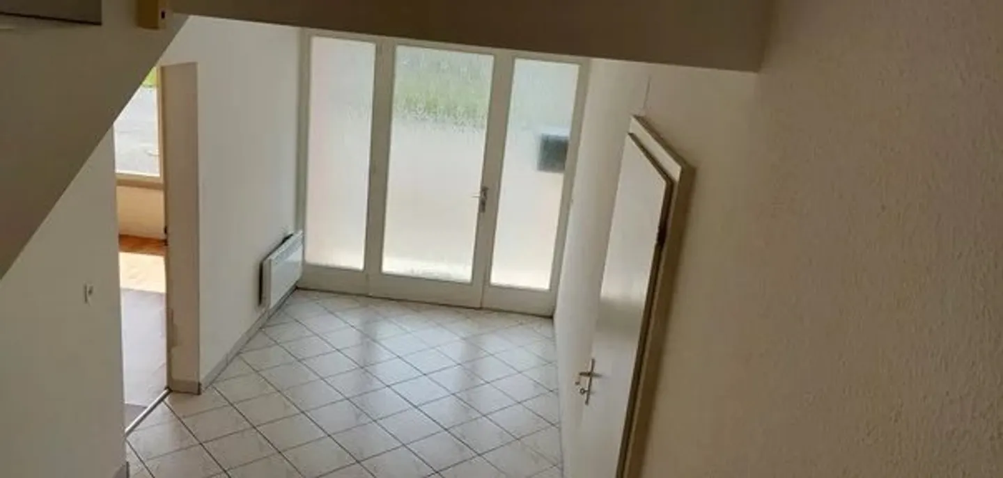 6-room triplex villa with terrace and garden - Photo 9 of 13