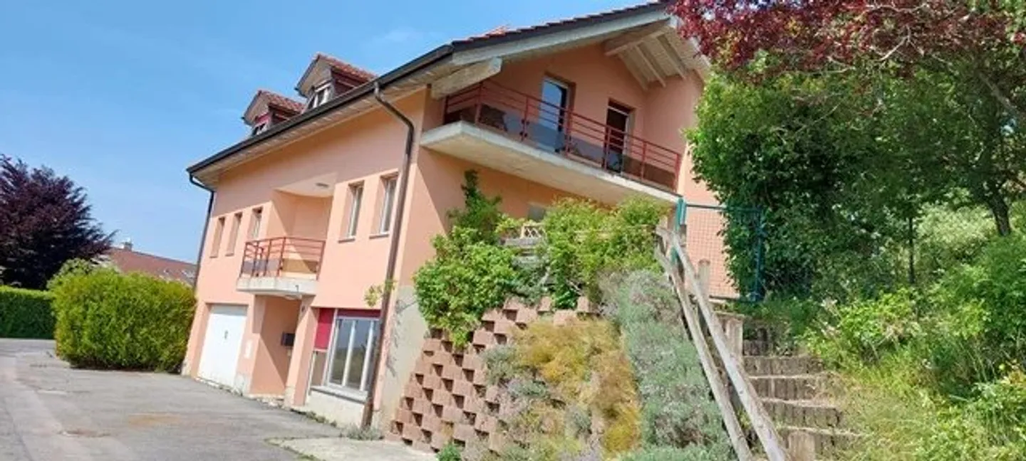 6-room triplex villa with terrace and garden - Photo 12 of 13