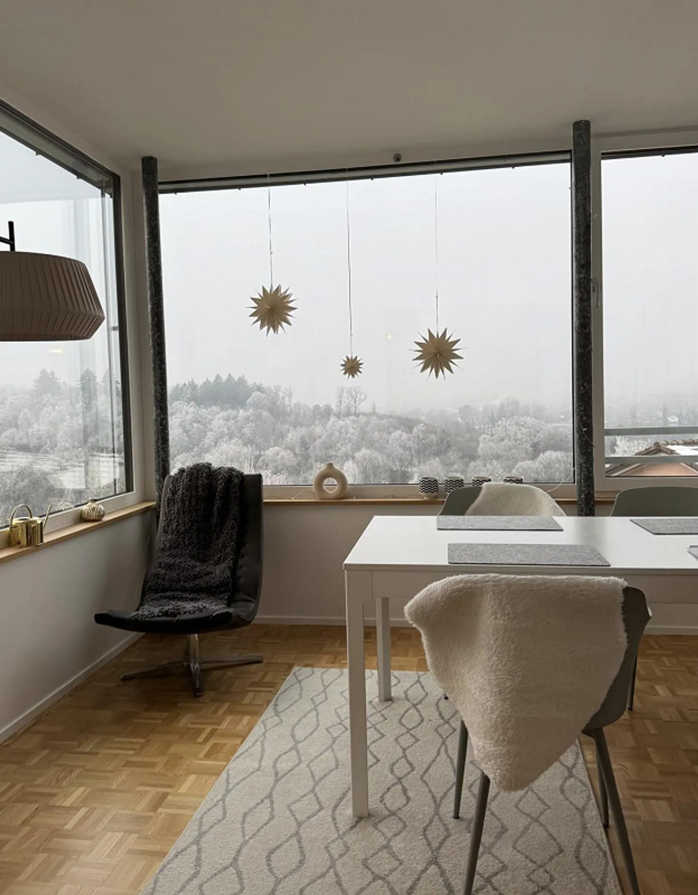 Charming 3.5-room apartment with beautiful view - Photo 5 of 11
