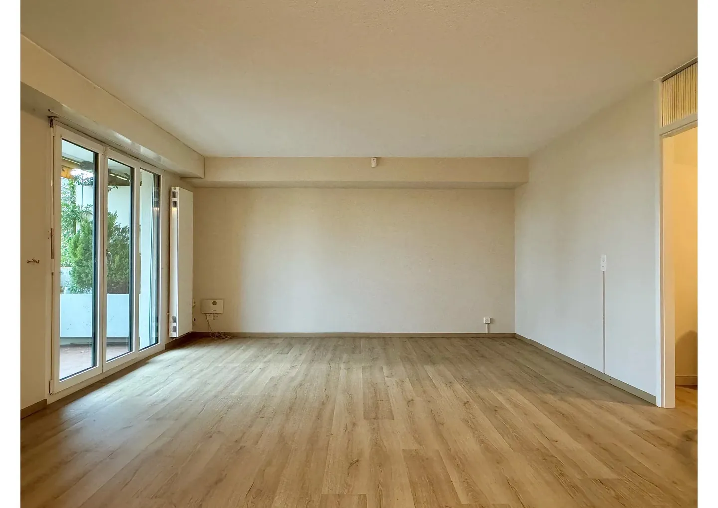 Charmante Wohnung mit Seeblick - Foto 3 von 6