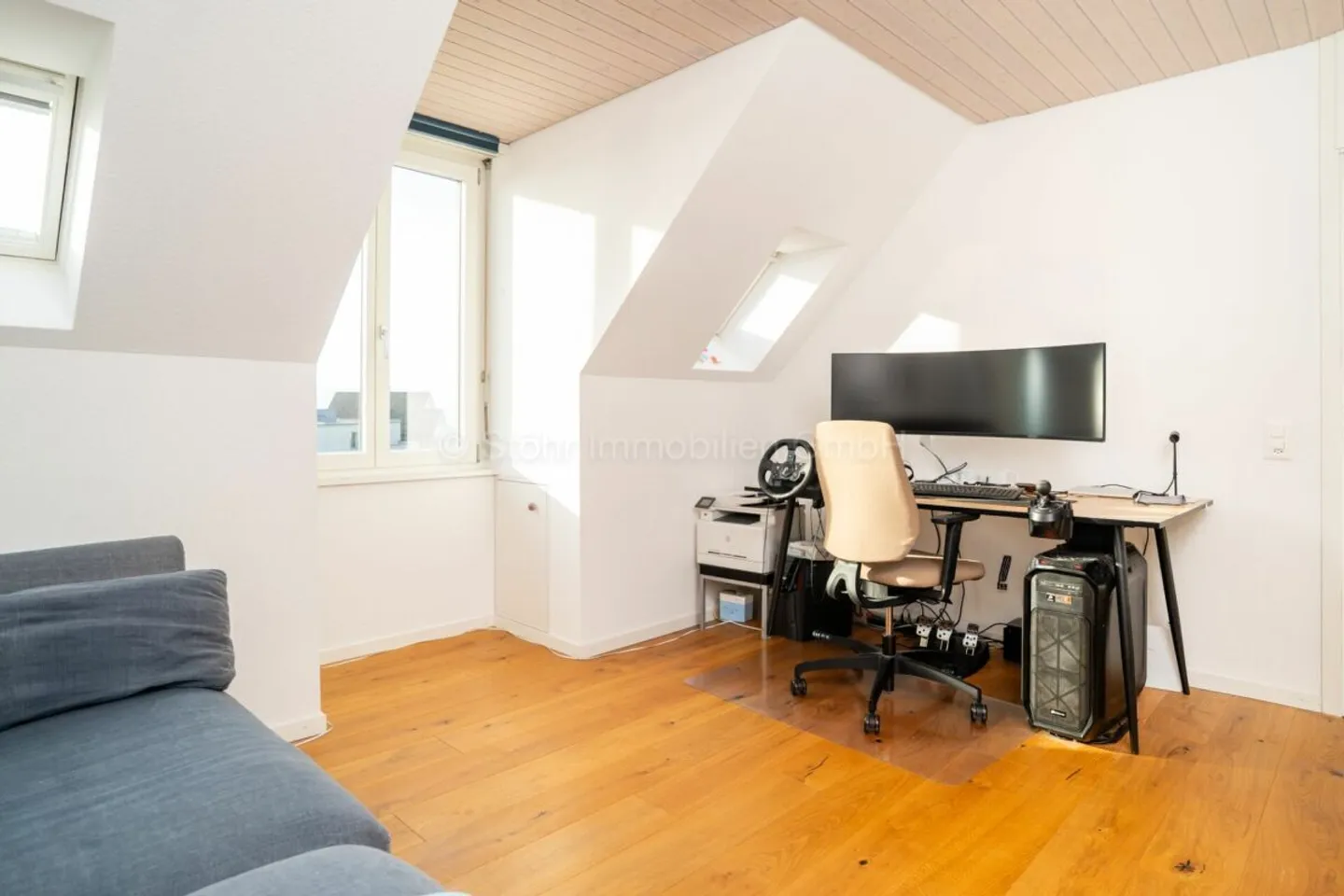 Stylish 6.5-room maisonette apartment with studio in a great location - Photo 14 of 21