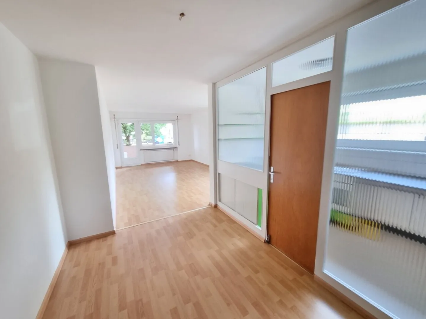 Appartamento Confortevole Vicino ai Trasporti - Foto 5 di 8