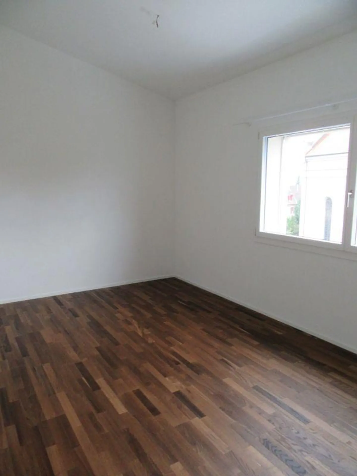 Moderno appartamento di 2,5 stanze nel cuore di Schötz - Foto 7 di 11