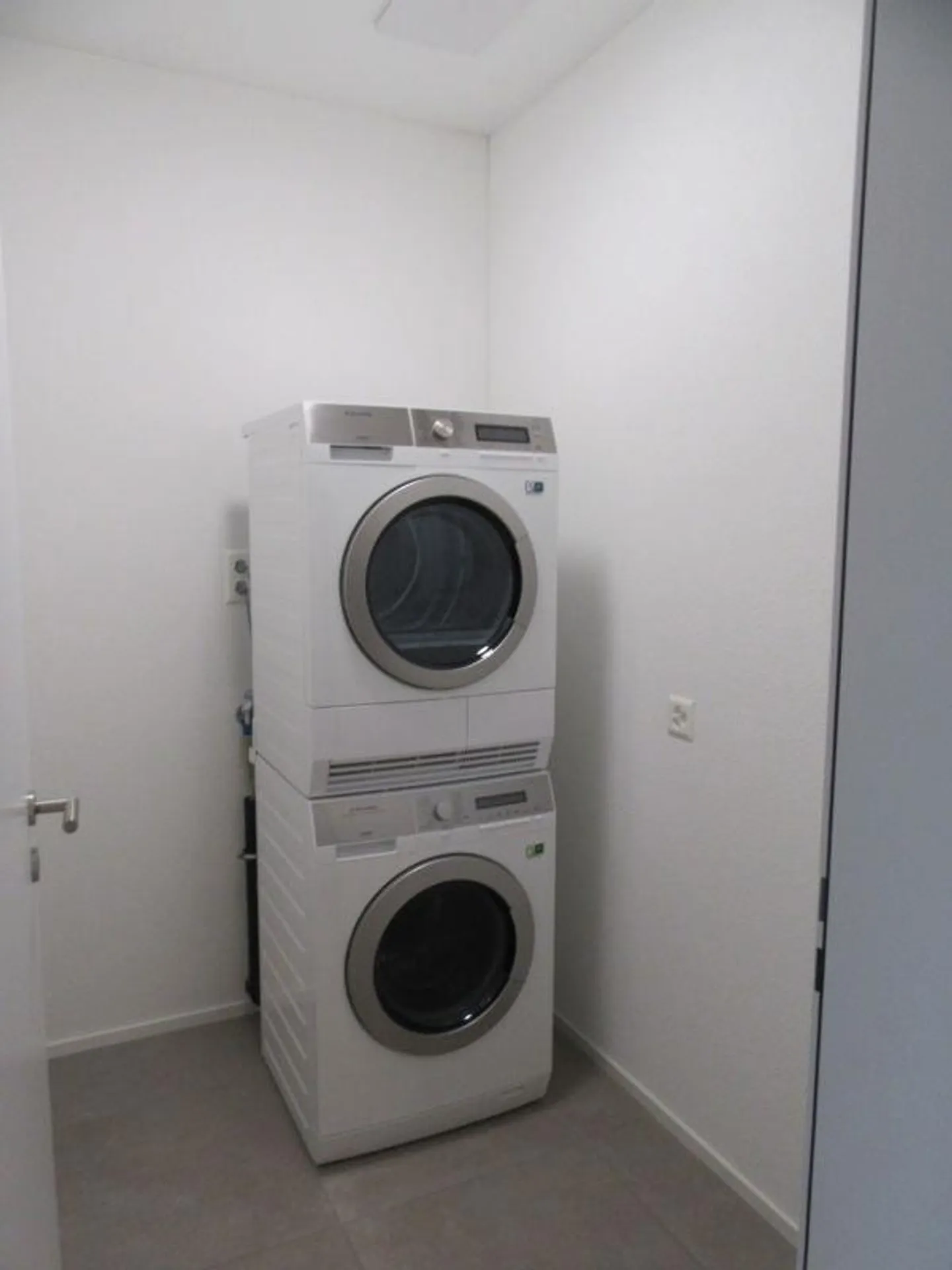 Moderno appartamento di 2,5 stanze nel cuore di Schötz - Foto 10 di 11