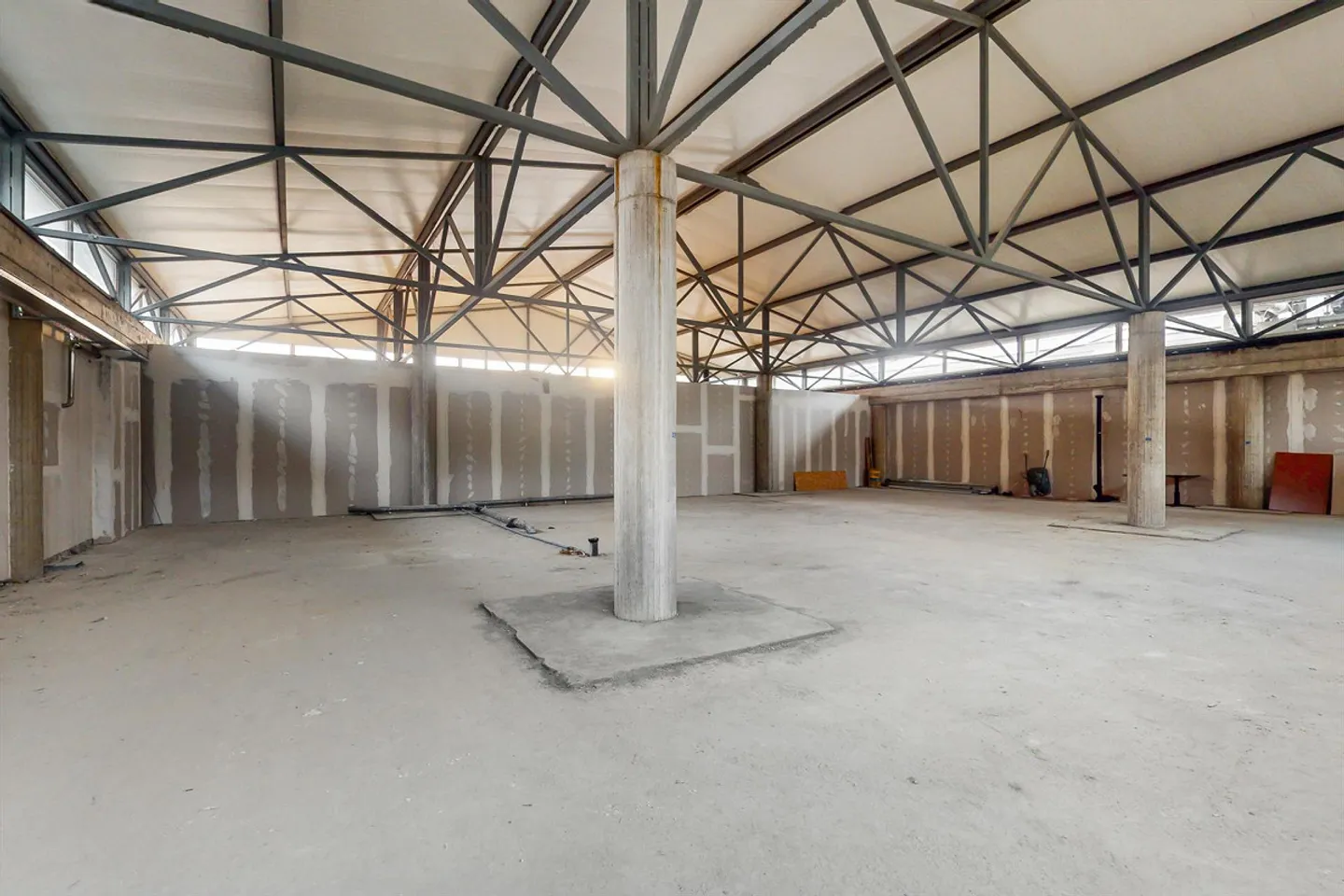 Ampio Spazio Commerciale a Bioggio - Foto 6 di 7