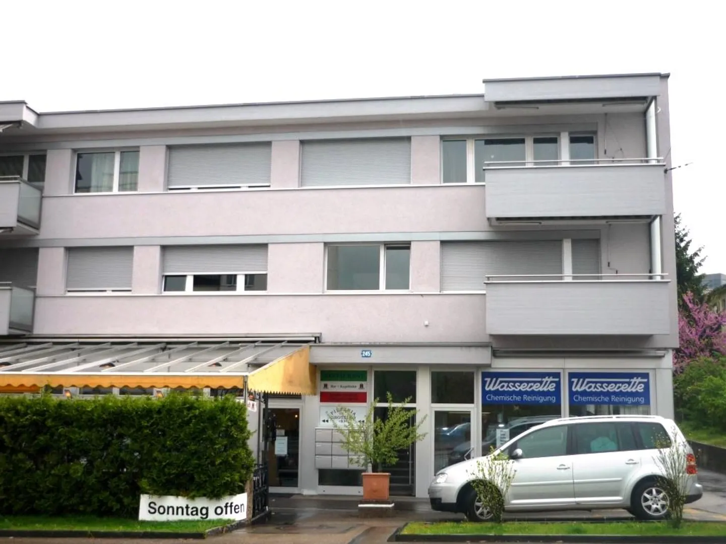 1-ZWG im 1.OG, in 8047 Zürich zu vermieten - Foto 1 von 3