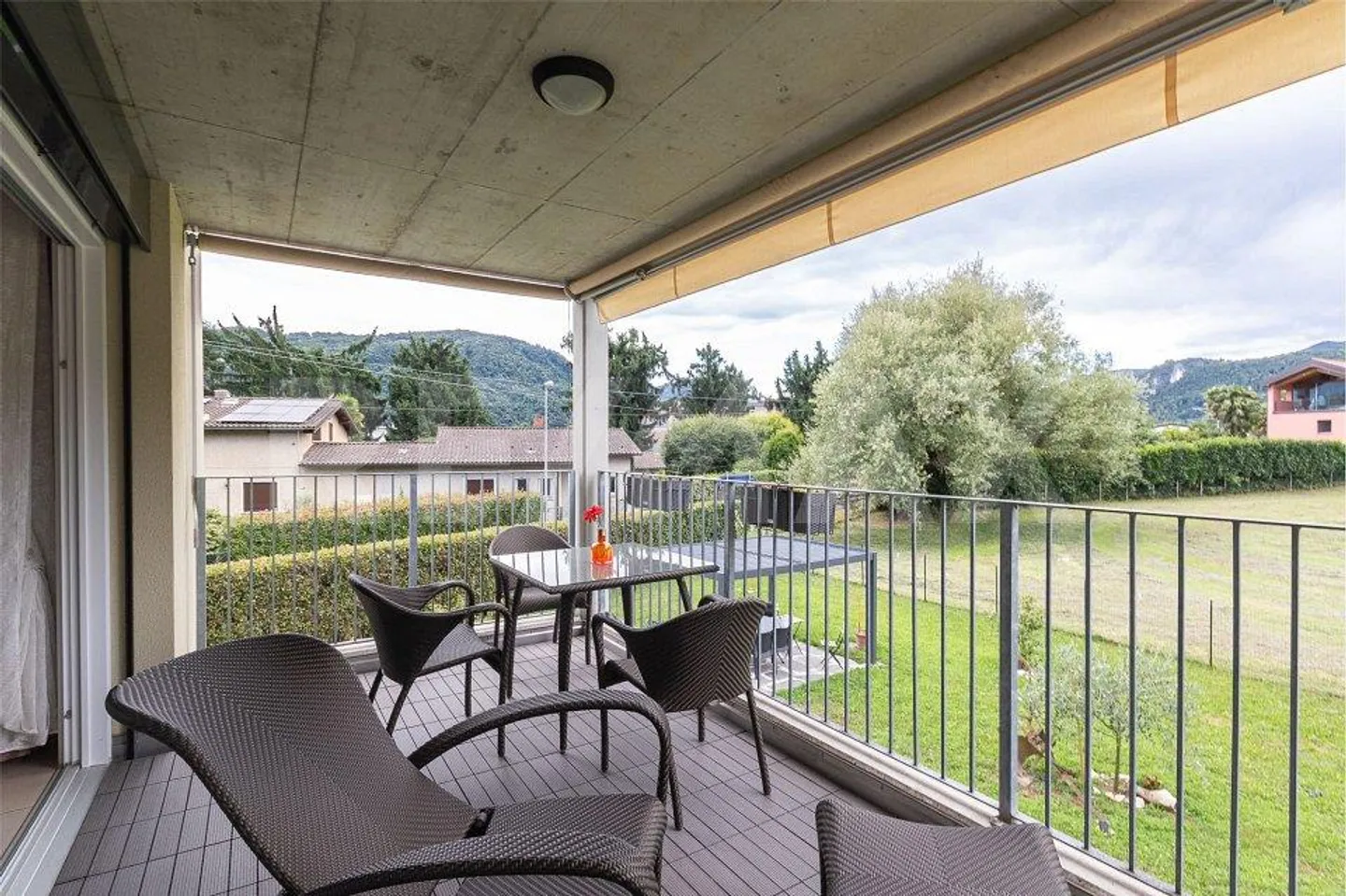 Elegante appartamento 3.5 locali - Foto 7 di 12