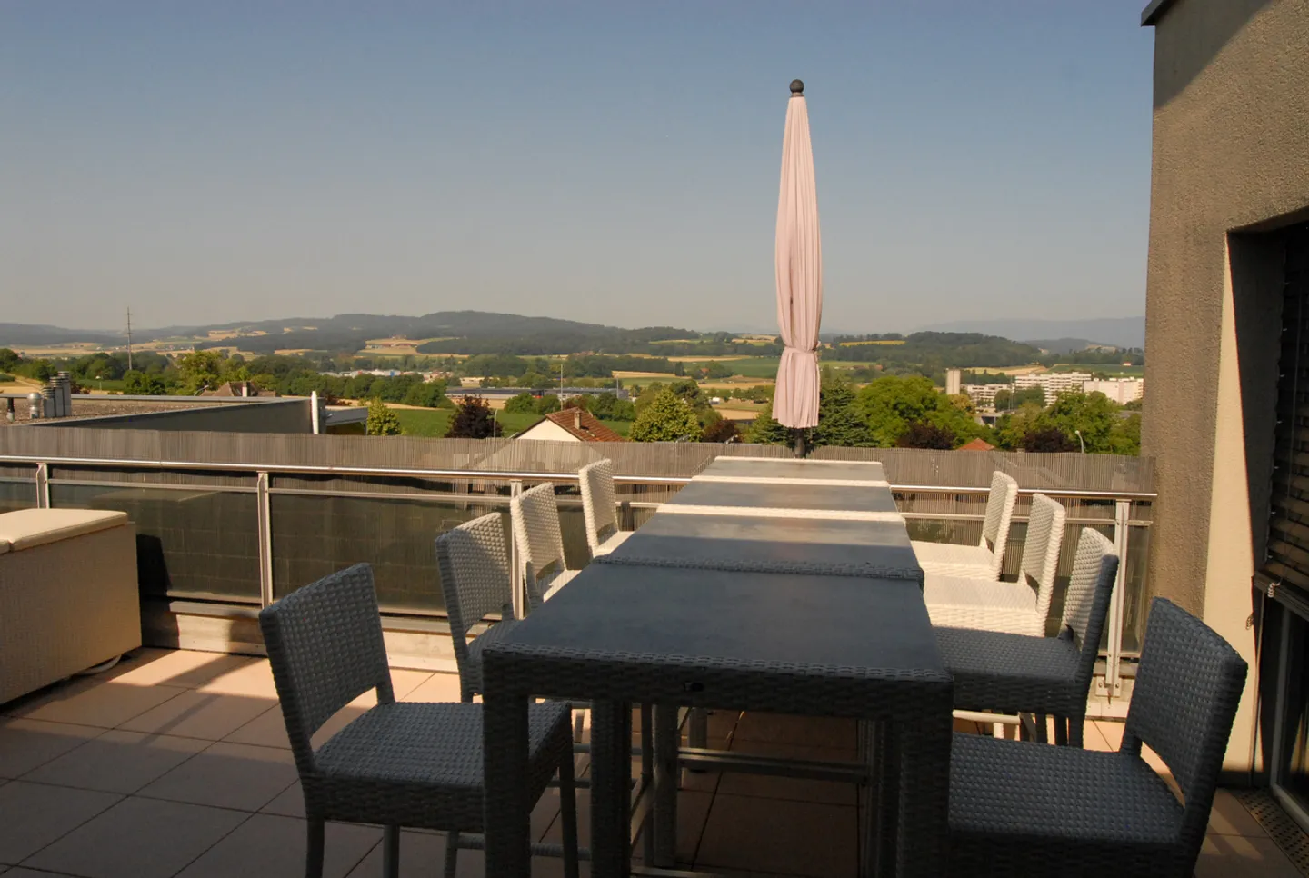 For sale in Payerne, magnificent penthouse of 7 rooms of 194 m2 with 2 terraces - Photo 3 of 32
