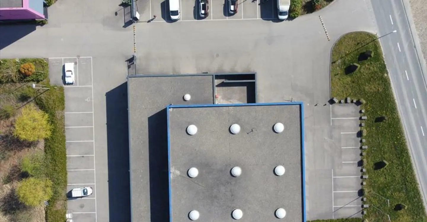 Spacious Commercial Space in Avenches - Photo 6 of 8