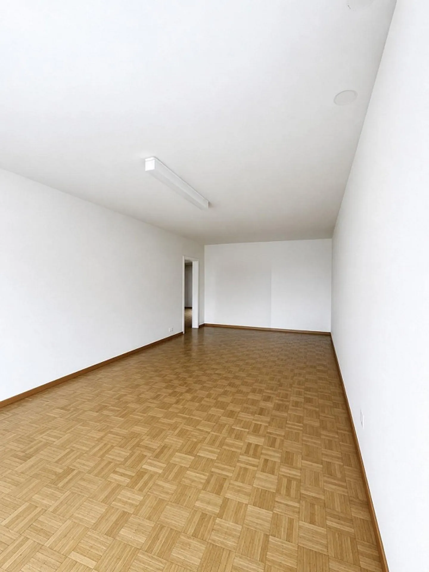 Vivere in una posizione centrale vicino a Kronenplatz - Foto 2 di 9